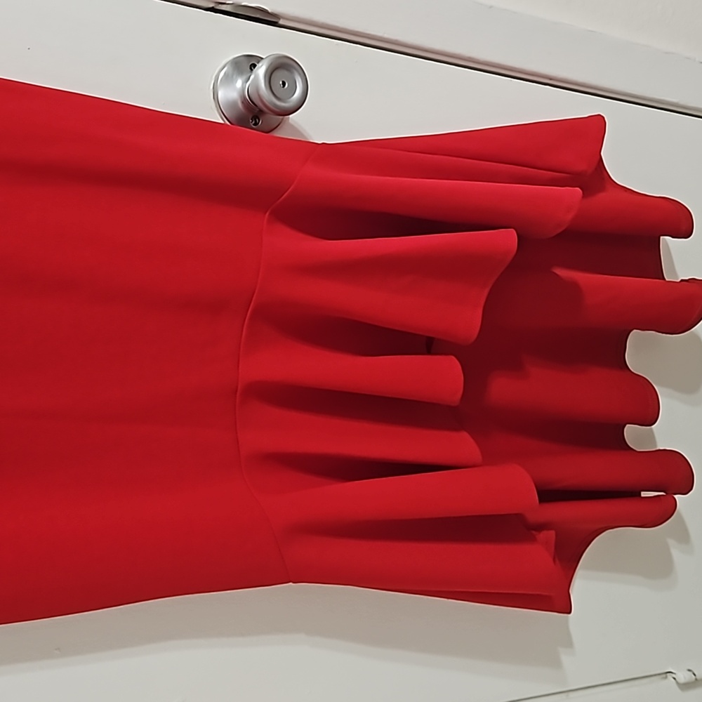 Quiz Off Shoulder Scuba Red Dress – Asymmetric Cut, Size (8-10) - Picture 6 of 11